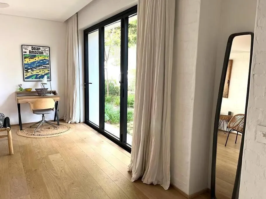 Modern Studio On The Foot Of Table Mountain Cape Town South Africa
